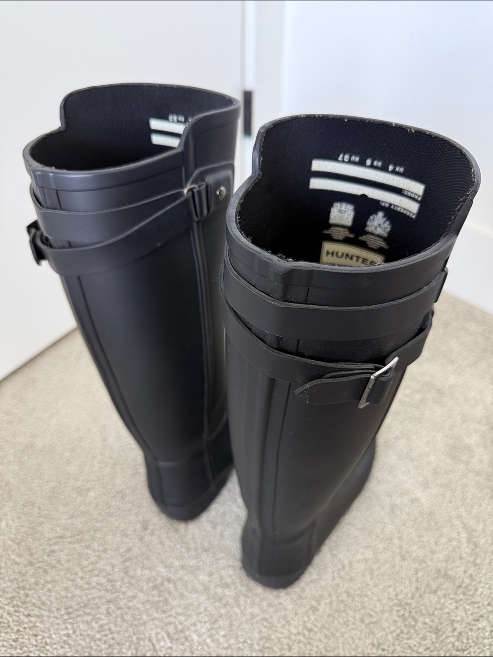 Hunter Matte Black Tall Rain Boots - Women’s size 6 - Picture 3 of 7
